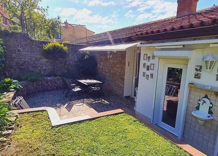 Three Mermaids House Casa de Férias *